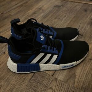 Men’s 8.5, blue black and white Adidas NMD R1